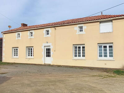 Maison - 110 m² - 4 pièces