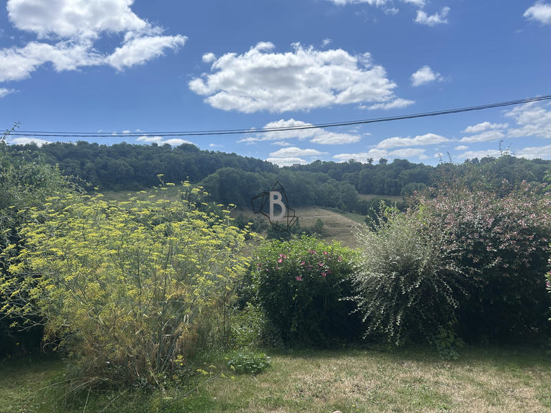 Maison - 230 m² - 10 pièces