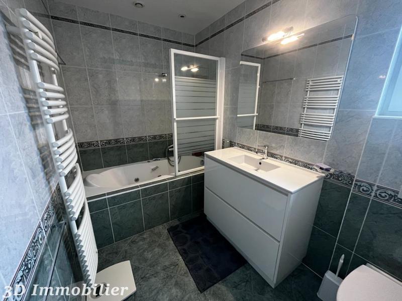 Maison - 255 m² - 7 pièces