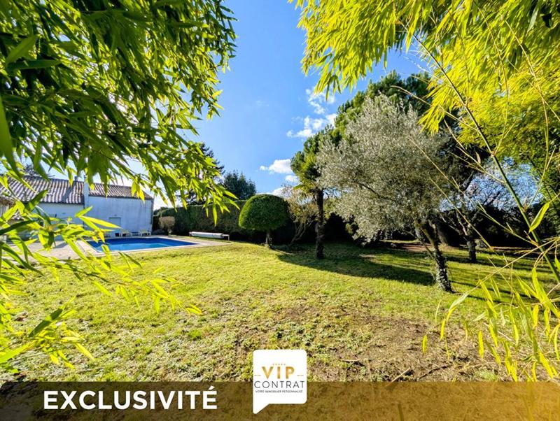 Maison - 264 m² - 9 pièces