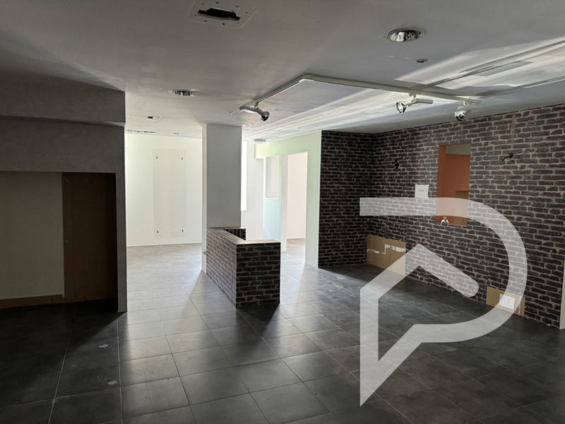 Local commercial - 280 m²