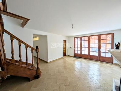 Maison - 140 m² - 4 pièces