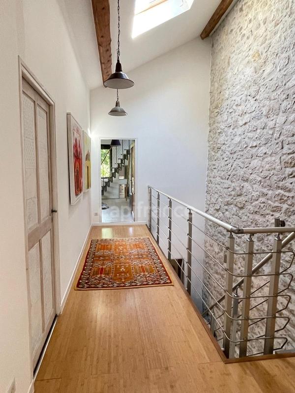 Maison - 187 m² - 4 pièces