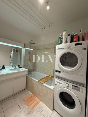 Appartement - 105 m² - 5 pièces