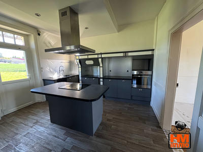 Maison - 122 m² - 5 pièces