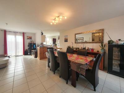 Maison - 92 m² - 5 pièces