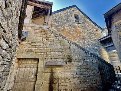 Maison - 154 m² - 9 pièces