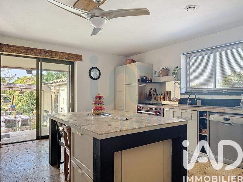 Maison - 250 m² - 7 pièces