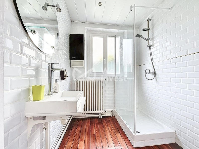 Villa - 198 m² - 7 pièces