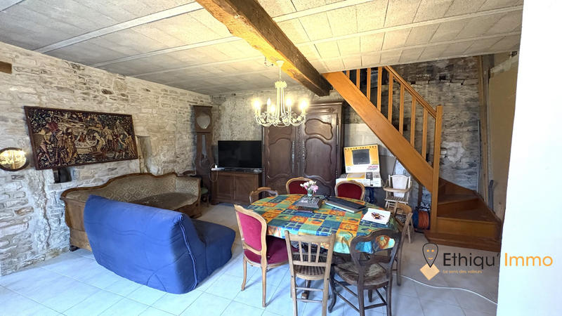 Maison ancienne - 202 m² - 7 pièces