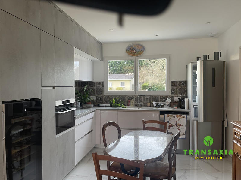 Maison - 101 m² - 4 pièces