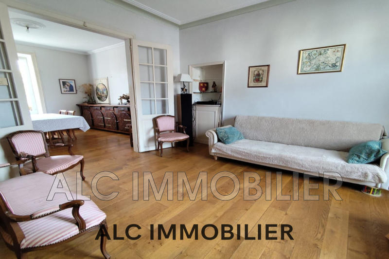 Maison - 142 m² - 6 pièces