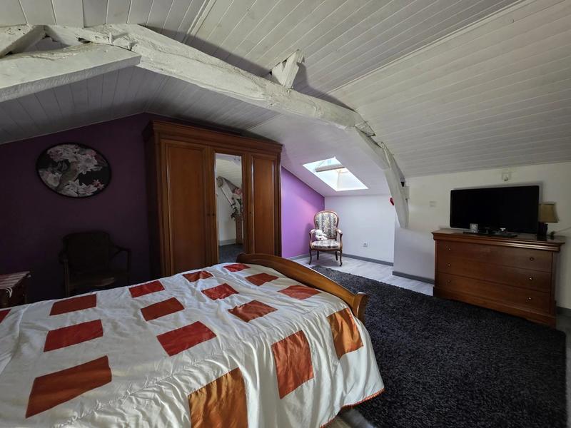 Maison - 353 m² - 11 pièces