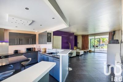 Maison - 146 m² - 8 pièces