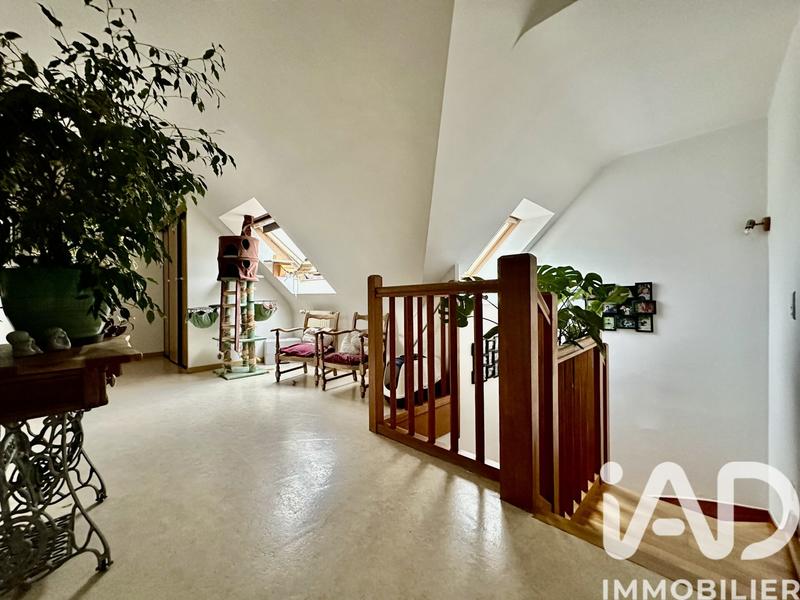 Maison - 166 m² - 9 pièces