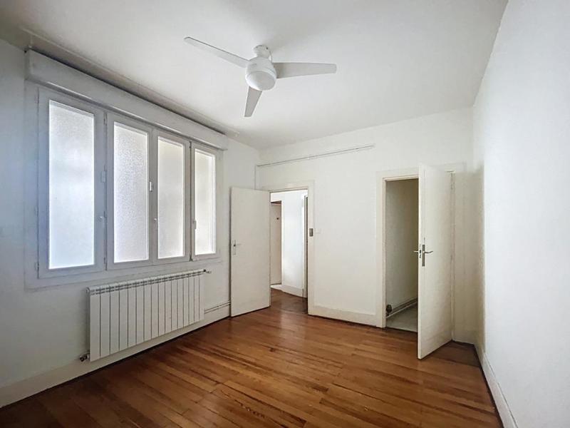 Local d'activité / Entrepôt - 90 m²