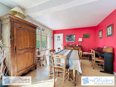 Maison - 145 m² - 8 pièces