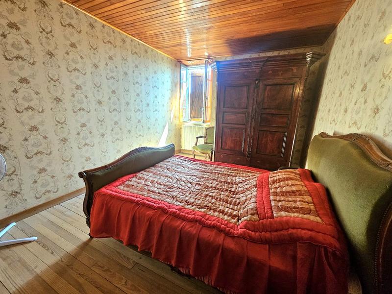 Corps de ferme - 238 m² - 8 pièces