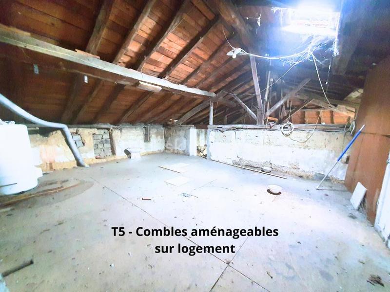 Immeuble - 270 m² - 12 pièces
