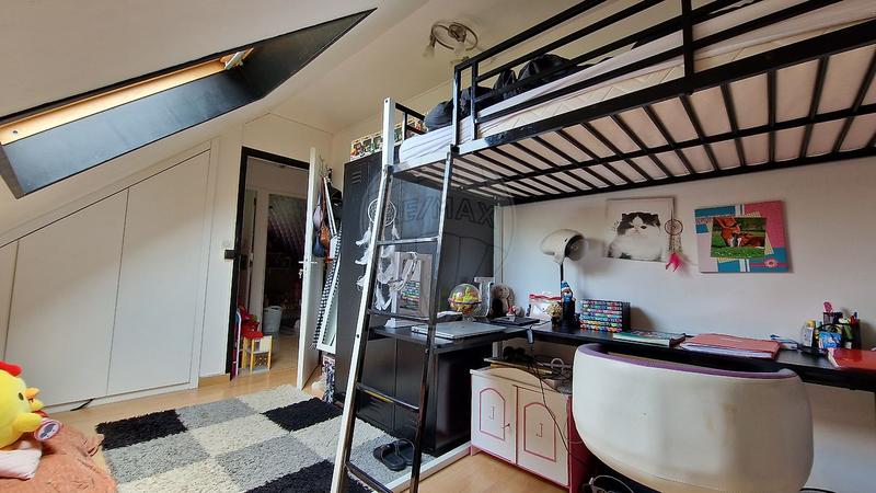 Maison - 156 m² - 8 pièces