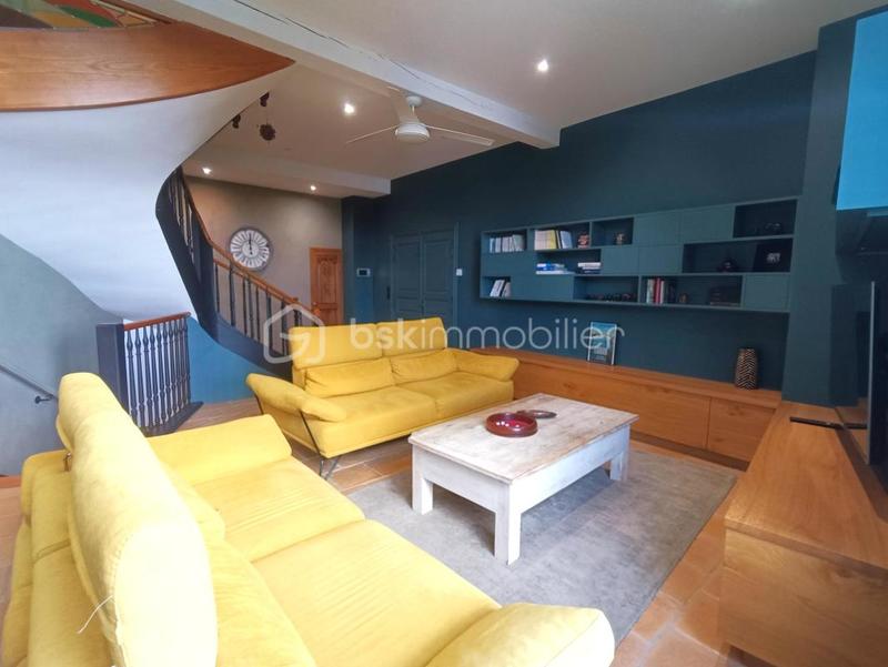 Maison de ville - 276 m² - 11 pièces