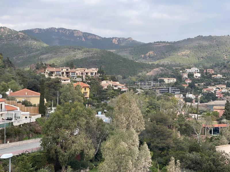 Appartement - 98 m² - 4 pièces