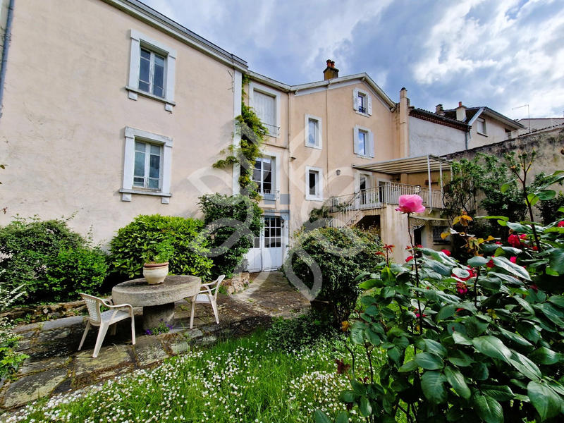 Maison - 291 m² - 8 pièces