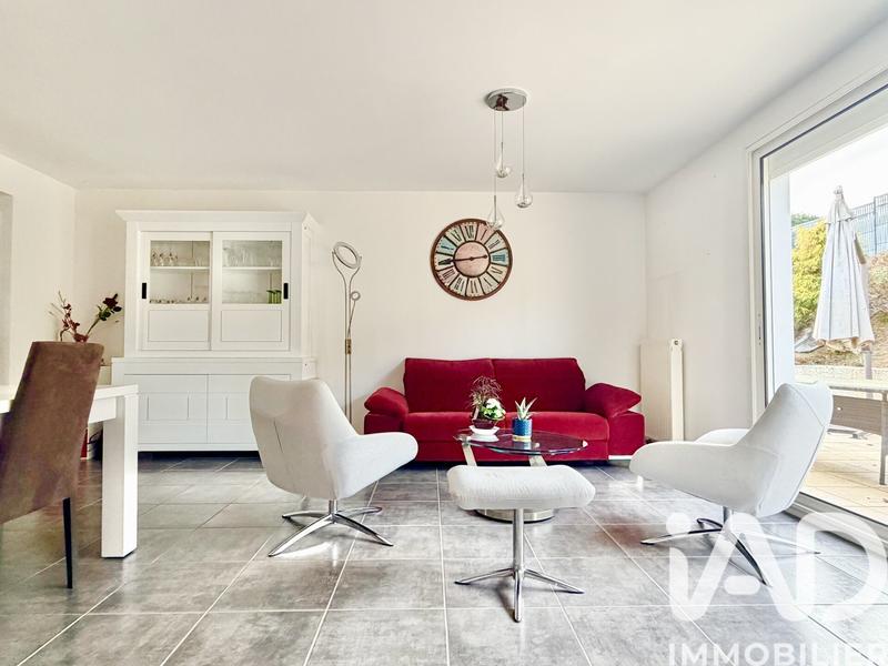 Maison - 101 m² - 5 pièces