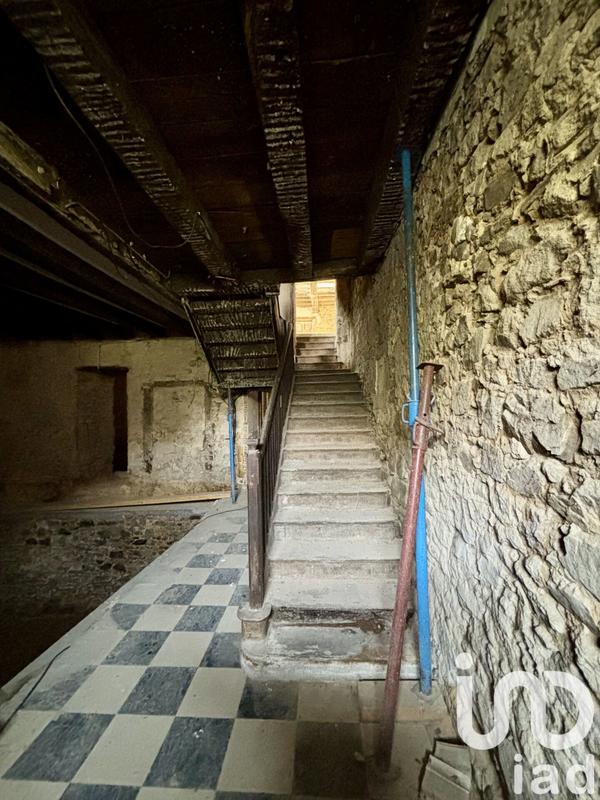 Maison de campagne - 400 m² - 2 pièces