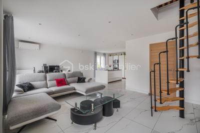 Villa - 223 m² - 5 pièces