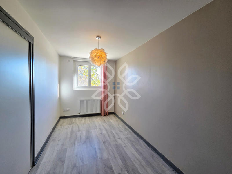 Maison - 111 m² - 4 pièces