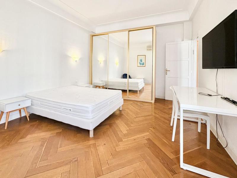 Appartement - 65 m² - 2 pièces