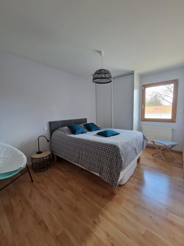 Maison contemporaine - 202 m² - 7 pièces