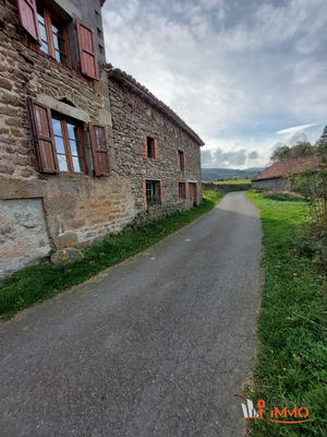 Maison - 150 m² - 2 pièces