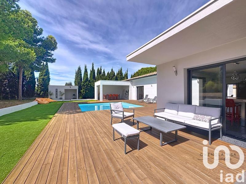 Maison - 260 m² - 6 pièces