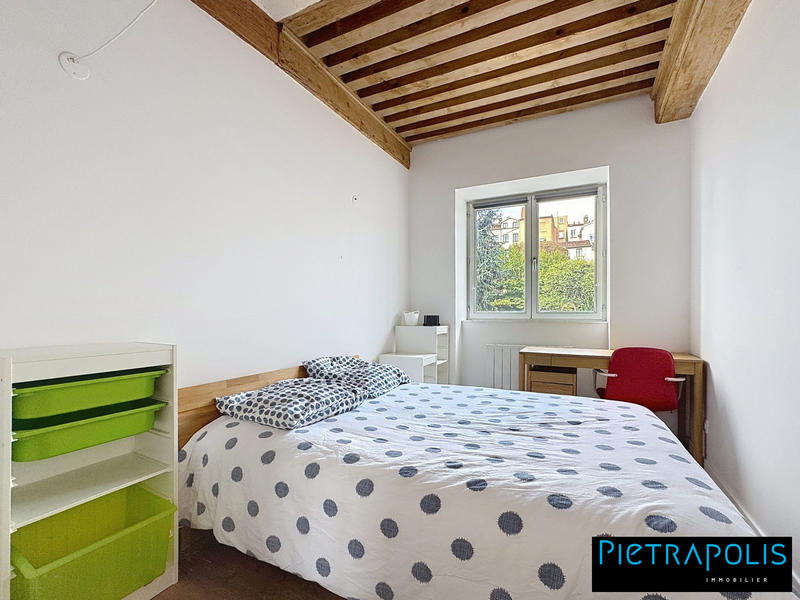 Appartement - 81 m² - 4 pièces