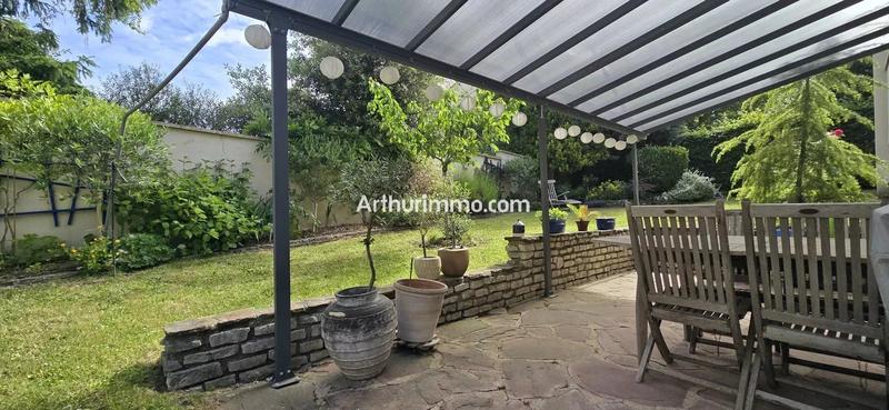 Maison - 200 m² - 6 pièces