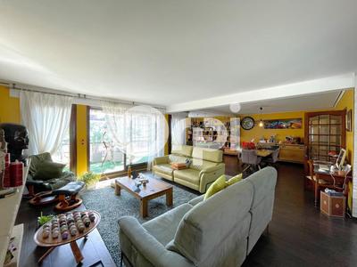 Appartement - 152 m² - 4 pièces