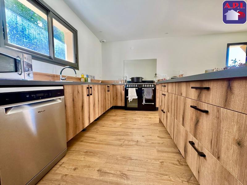 Maison - 112 m² - 4 pièces