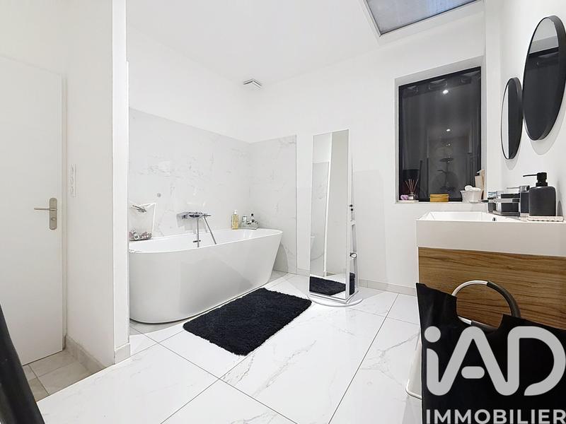 Appartement - 83 m² - 3 pièces