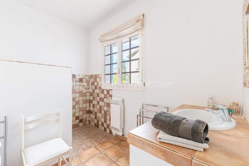 Maison - 259 m² - 9 pièces