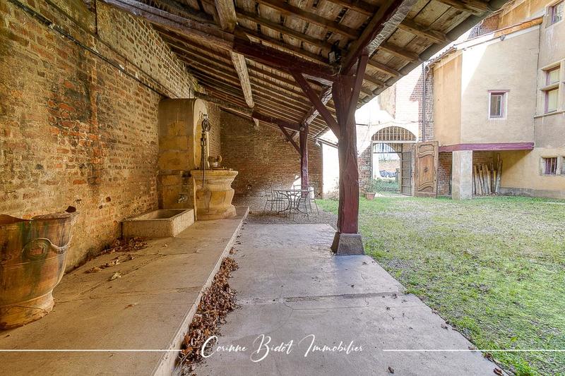 Château - 465 m² - 18 pièces