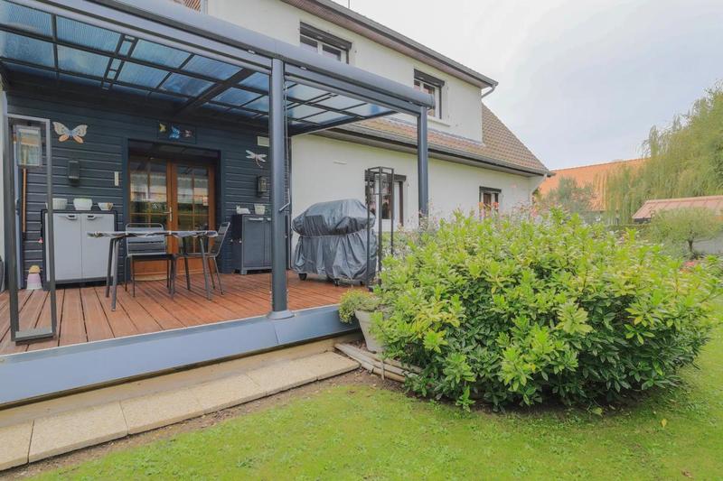 Maison - 238 m² - 7 pièces