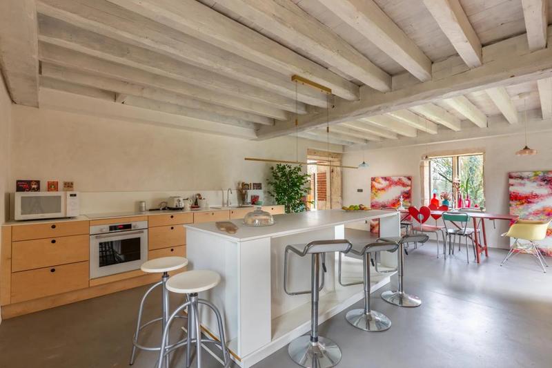 Maison - 247 m² - 6 pièces