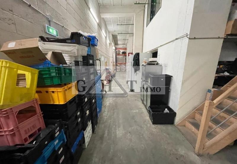 Entrepôt - 160 m²