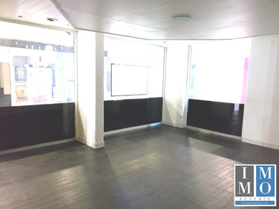 Magasins - 36 m²