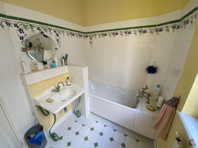 Maison - 97 m² - 5 pièces