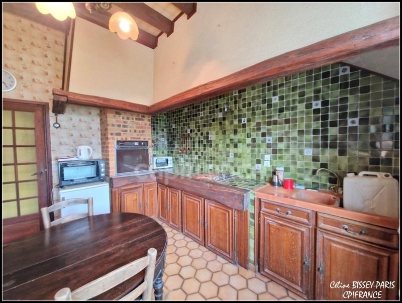 Maison - 245 m² - 8 pièces