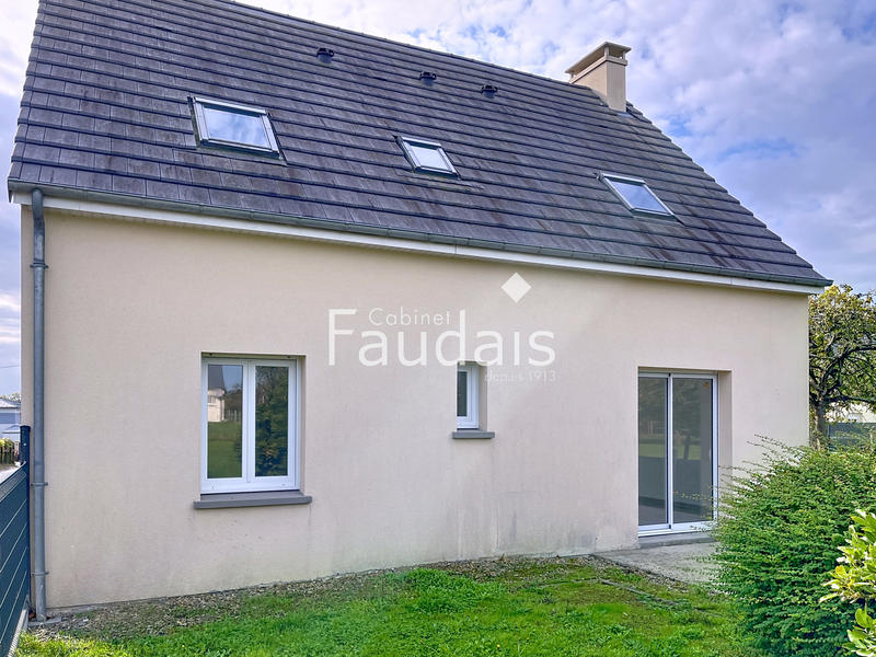 Maison - 99 m² - 5 pièces