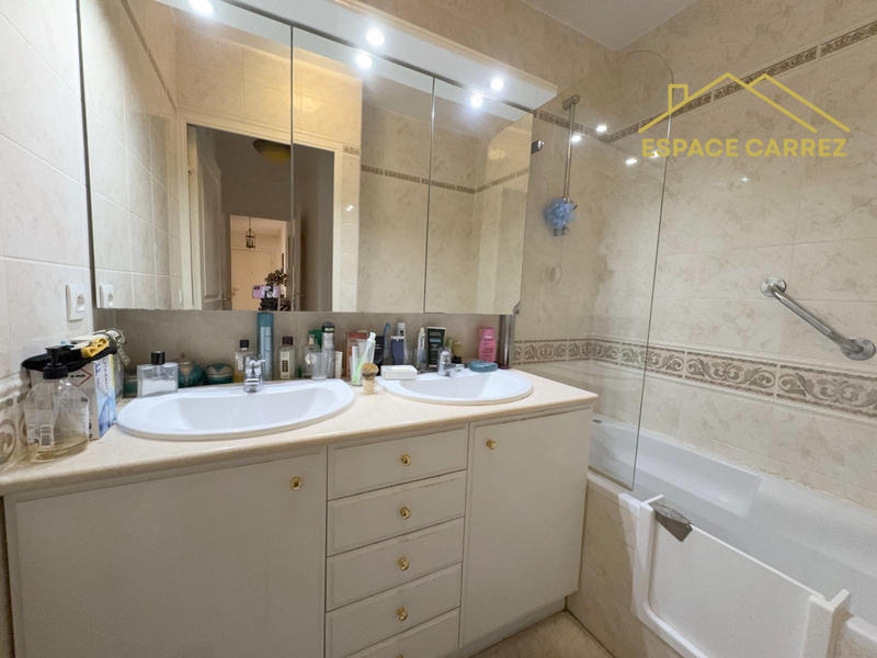 Appartement - 93 m² - 3 pièces